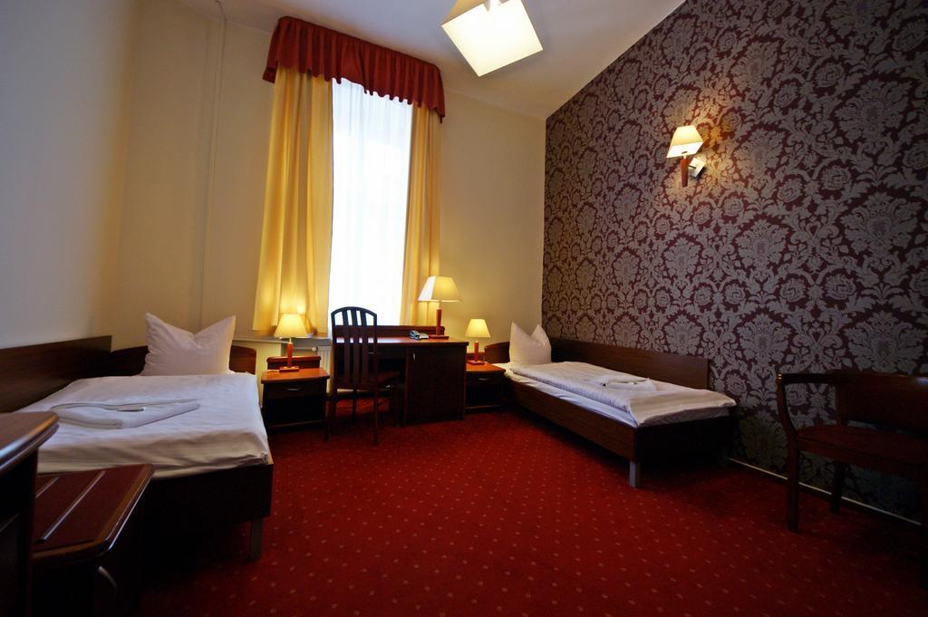 Hotel Staromiejski Słupsk Quarto foto